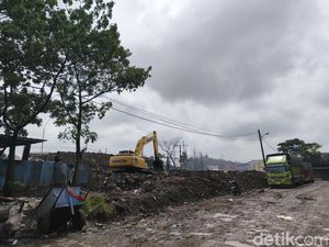 Tamat Sudah Cerita Gurun Sampah di Pasar Caringin Bandung