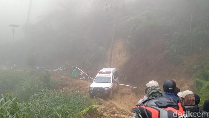 Lokasi bencana tanah longsor di wilayah Kecamatan Petungkriyono, Kabupaten Pekalongan, Selasa (21/1/2025) siang.