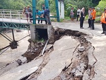 Jalan Tembus Undip-Unnes Longsor, Pengendara Diimbau Lewat Jalan Lain