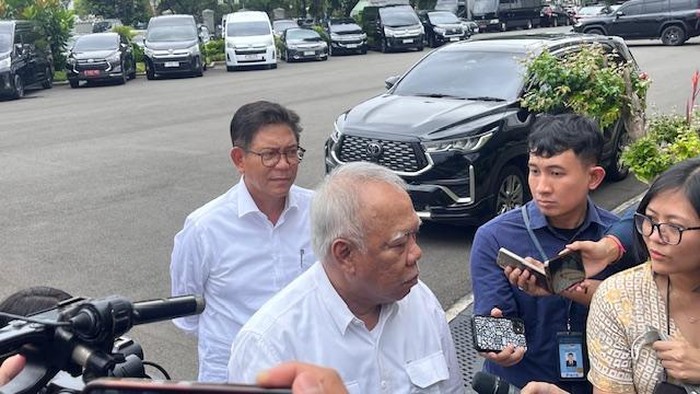 Menko Infrastuktur dan Kewilayahan Agus Harimurti Yudhoyono (AHY), Menteri Perumahan dan Kawasan Permukiman (PKP) Maruarar Sirati, hingga Kepala Otorita IKN Basuki Hadimuljono menghadap Presiden Prabowo Subianto di Istana Jakarta, Selasa (21/1/2025). Mereka dipanggil untuk membahas progress pembangunan IKN Nusantara.