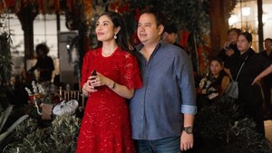 Nggak bisa bilang apa-apa lagi selain terima kasih buat sayangku yang udah berhasil buatin birthday surprise ini, Tulis Nindy Ayunda di akun Instagramnya. Foto: dok. Instagram Nindy Ayunda