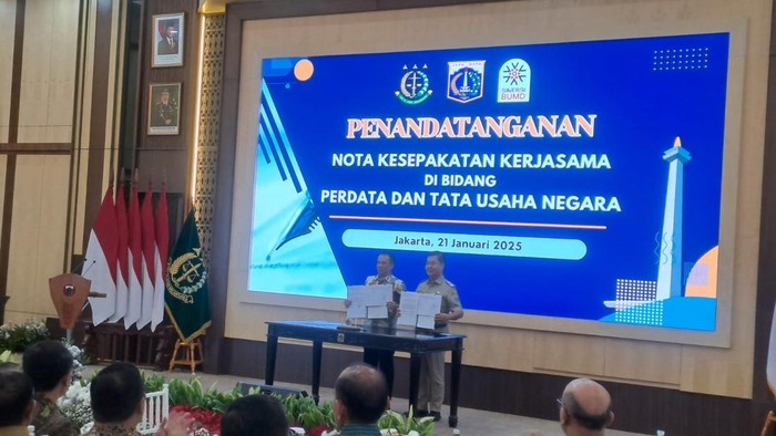 Pemprov DKI Jakarta bersama Badan Usaha Milik Daerah (BUMD) menjalin kerja sama dengan Kejaksaan Tinggi (Kejati) DKI Jakarta.