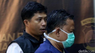 Tersangka! Ini Pemilik Ponpes Jaktim yang Cabuli Santri