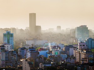 Turis di Hanoi Enggak Ada Takut-takutnya dengan Polusi Udara