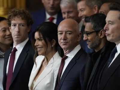 Potret Deretan Orang Terkaya Dunia Kumpul di Pelantikan Trump