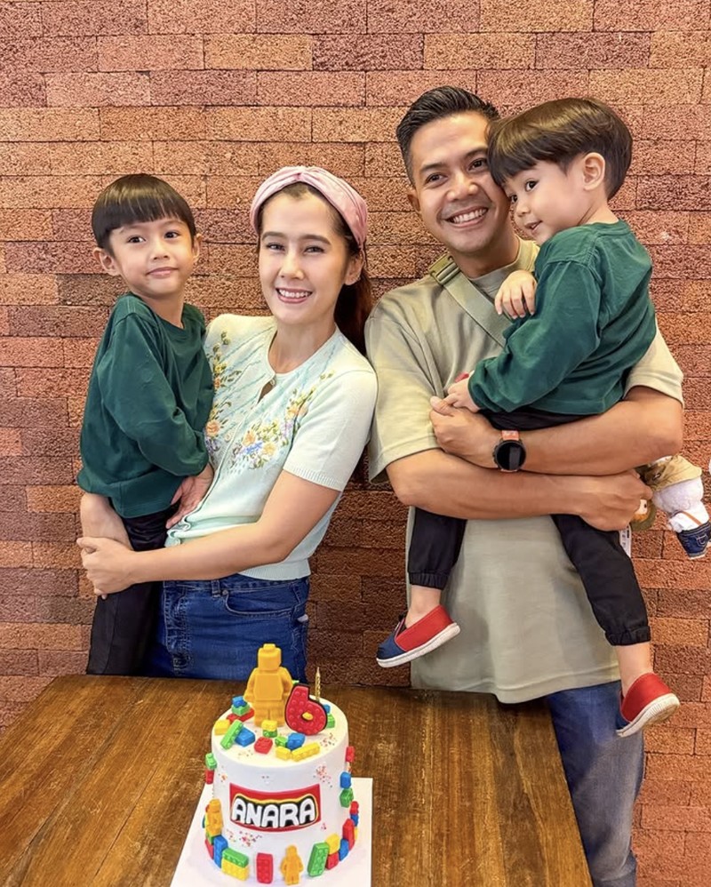 Potret Romantis Ardina Rasti Kulineran Bareng Suami di Kafe hingga Hotel