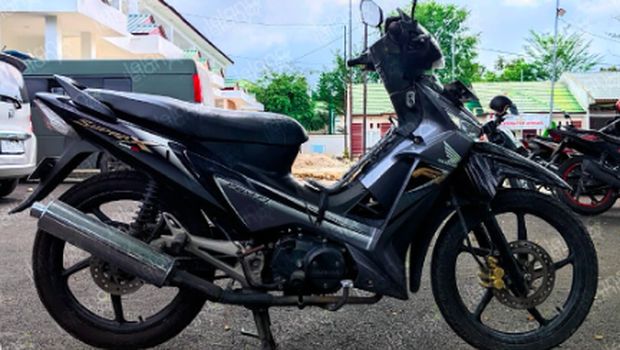 roda empat dan roda yang akan dilelang oleh DJKN melalui KPKNL Manado dan KPKNL Medan. (Instagram/Ditjenkn)