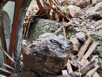 Tak Hanya Banjir, Bima Diterjang Longsor-Angin Kencang Sebabkan 6 Rumah Rusak