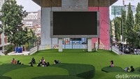 Taman Film diresmikan oleh Ridwan Kamil saat menjabat Walikota Bandung pada September 2014 silam.