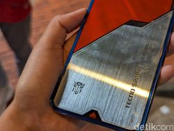 Ini Dia Tecno Spark 30 Pro, HP Unik Mirip Optimus Prime