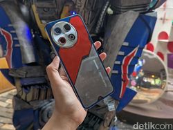 Ini Dia Tecno Spark 30 Pro, HP Unik Mirip Optimus Prime
