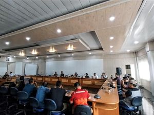 Keluh Kesah Warga Pajampangan Sukabumi soal Pasokan Listrik