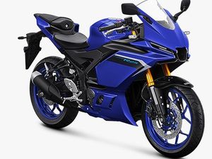 Lihat Lebih Dekat Tampilan Yamaha R25 Terbaru, Makin Mirip Moge