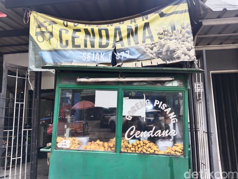 Yusuf Amin, pendiri Gorengan Cendana di Kota Bandung.