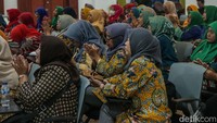 Kegiatan ini dilakukan dalam rangka berbagi pengetahuan dan tips praktis bagi para ibu yang ingin memulai atau mengembangkan bisnisnya. 