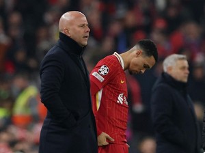 Slot Tak Senang Liverpool Kebobolan