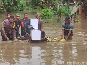 Banjir di Ngawi Akibat Luapan Bengawan Solo Mulai Surut
