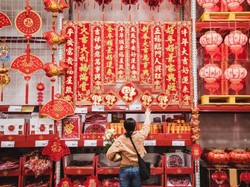 7 Ornamen Imlek 2025 yang Dipercaya Bawa Keberuntungan