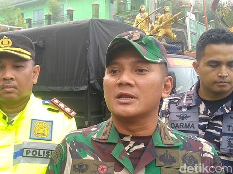 Dandim 0710/Pekalongan, Letkol Inf Rizky Aditya Rizky, di Posko Induk Bencana Alam Kabupaten Pekalongan, di Petungkriyono, Rabu (22/1/2025).