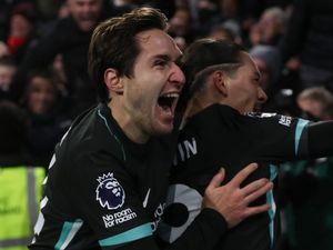 De Bruyne Sudah, Conte Mau Napoli Rekrut Dua Pemain Liverpool Ini