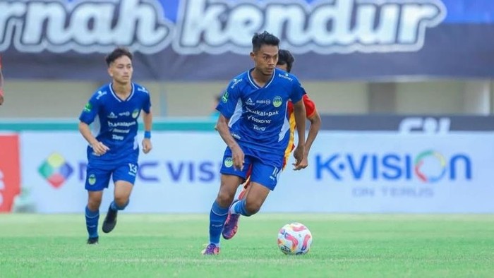 Gelandang PSIM Jogja Muammar Khadafi.