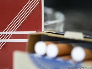 Kemasan Rokok Tanpa Merek Bisa Bikin Industri Tertekan
