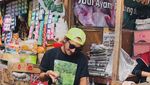Potret Isa Bajaj saat Belanja ke Pasar untuk Jualan Nasi Tempong