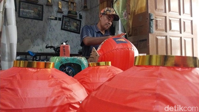 Kampung Lampion Kota Malang Kebanjiran Order