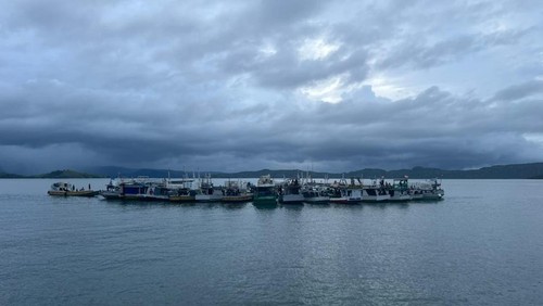 Kapal-kapal nelayan yang diduga menangkap ikan tanpa izin diamankan Satpolairud Polres Manggarai Barat. (Dok. Satpolairud Polres Manggarai Barat)