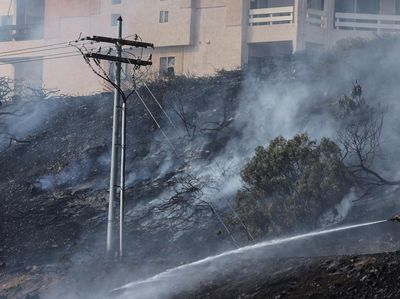 Kebakaran Hutan Meluas ke San Diego California