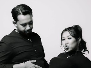 Mau Lepas Cincin Jelang Melahirkan Kiky Saputri Minta Bantuan Damkar