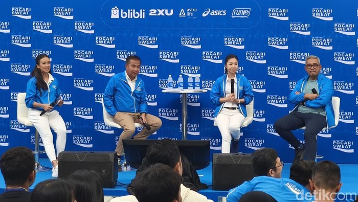 konferensi pers lomba lari di Bandung