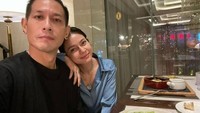 Kalau ini foto Chef Juna dan Citra saat makan di salah satu restoran mewah. Menunya ada salad hingga sup. Foto: Instagram @ncit90