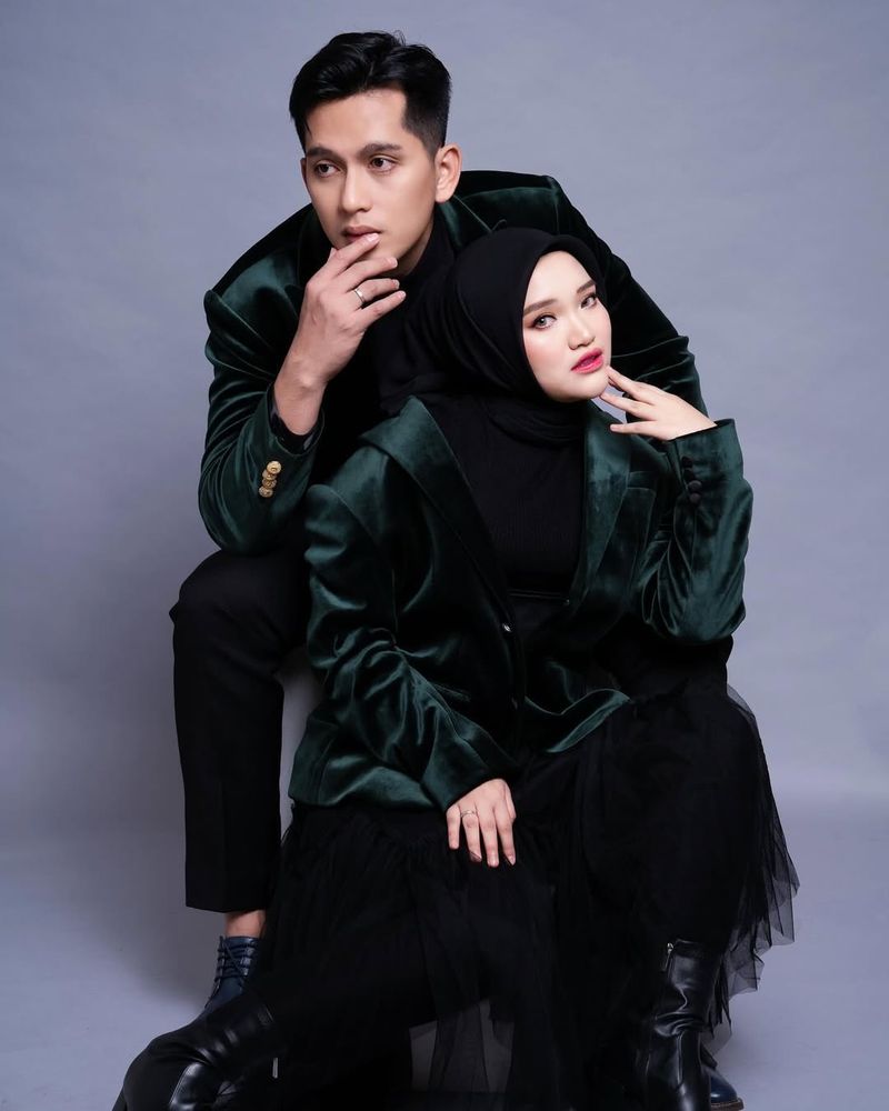 Nabila Ellisa mencoba genre pop ballad dengan lagu Menaruh Hati Tanpa Hati-Hati.