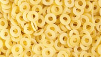 Bentuknya mirip permen membuat annellini tak terlalu banyak penggemar. Pasta ini menjadi pasta tradisional Sicily yang hanya disajikan ketika menjelang Natal. Foto: Taste Atlas