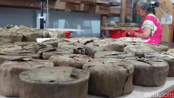 Pembuat dodol China di Majalengka Pembuat dodol China di Majalengka