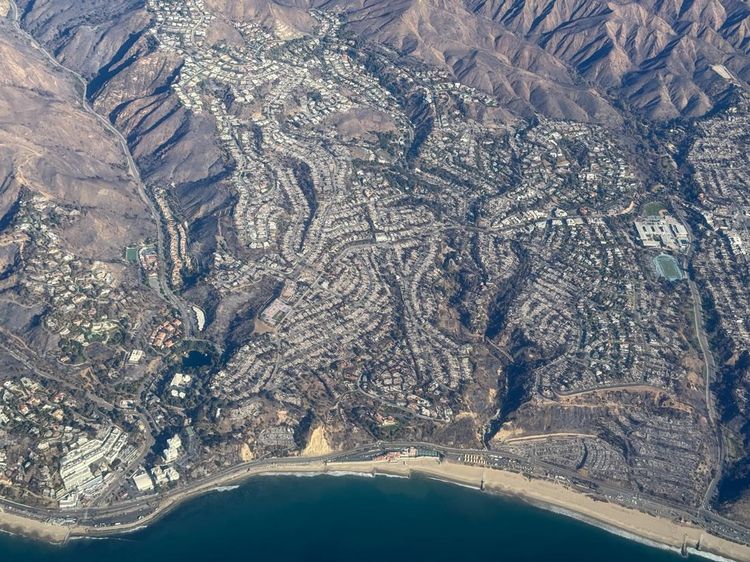 Potret Udara Hancurnya Pacific Palisades, Kawasan Super Elite Los Angeles