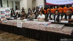 Penampakan Uang Rp 52 M dan 5 Mobil Mewah di Kasus Robot Trading NET89