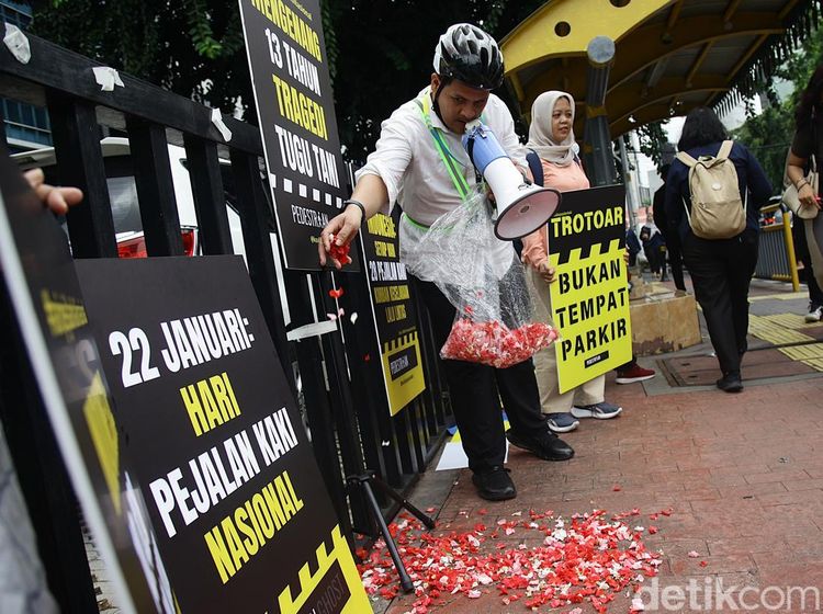 Peringatan 13 Tahun Kecelakaan Maut di Tugu Tani