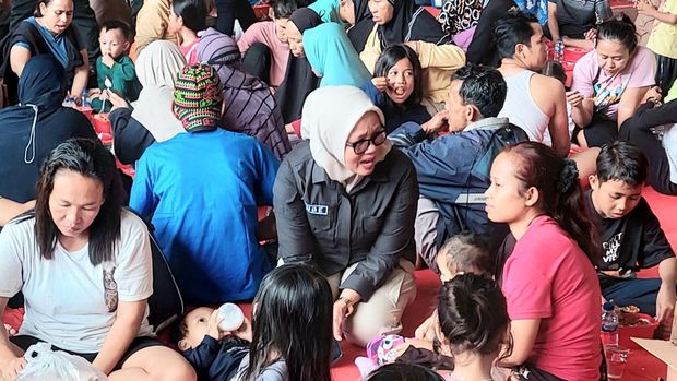 Ratusan anak terdampak kebakaran Kemayoran Gempol, Jakarta Pusat kini berada di pengungsian posko Polres Metro Jakarta Pusat.