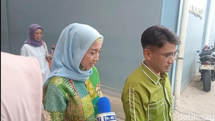 ruben onsu dan desy ratansari ruben onsu dsn desy ratnasari