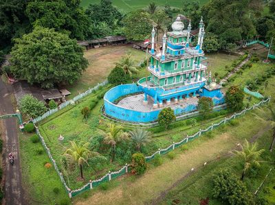 Uniknya Masjid Bentuk Kapal di Kota Serang