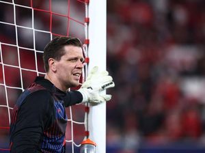 Barcelona Pastikan Akan Pertahankan Szczesny
