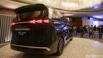Wujud MPV Mewah Penantang Alphard yang Jadi Armada Taksi Baru BlueBird