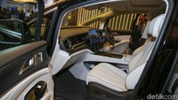 Untuk pasar Indonesia menggunakan baterai Blade Lithium Iron Phosphate (LFP) dengan kapasitas 170 Ah. Berbekal baterai itu, mobil bisa menjelajah sejauh 600 km.