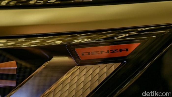 Denza, sub brand merek premium dari BYD resmi meluncur di Indonesia. Produk pertama yang dibawa adalah Denza D9, mobil MPV listrik yang harganya di bawah Rp 1 miliar.