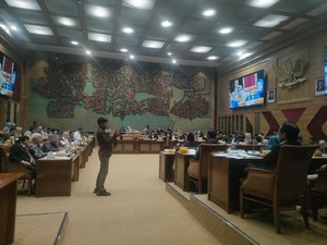 Sudah 2 Jam, Komisi X DPR-Mendikti Rapat Tertutup Bahas Kisruh Demo Pegawai