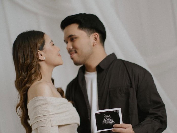 Aaliyah Massaid hamil anak pertama