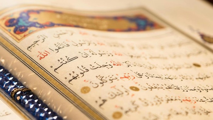 Surat Al Alaq 1-5 Arab, Latin, dan Artinya Beserta Cara Mengamalkannya