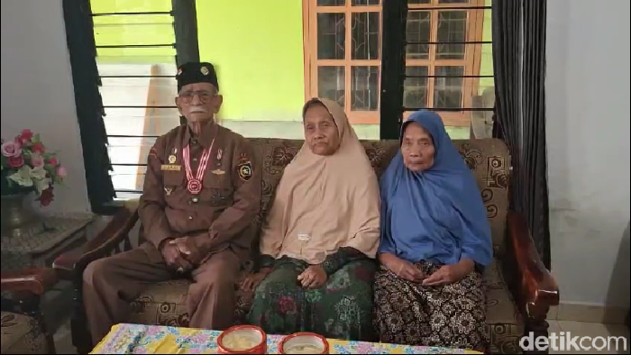 Amad, veteran perang yang mencari istrinya selama 70 tahun.